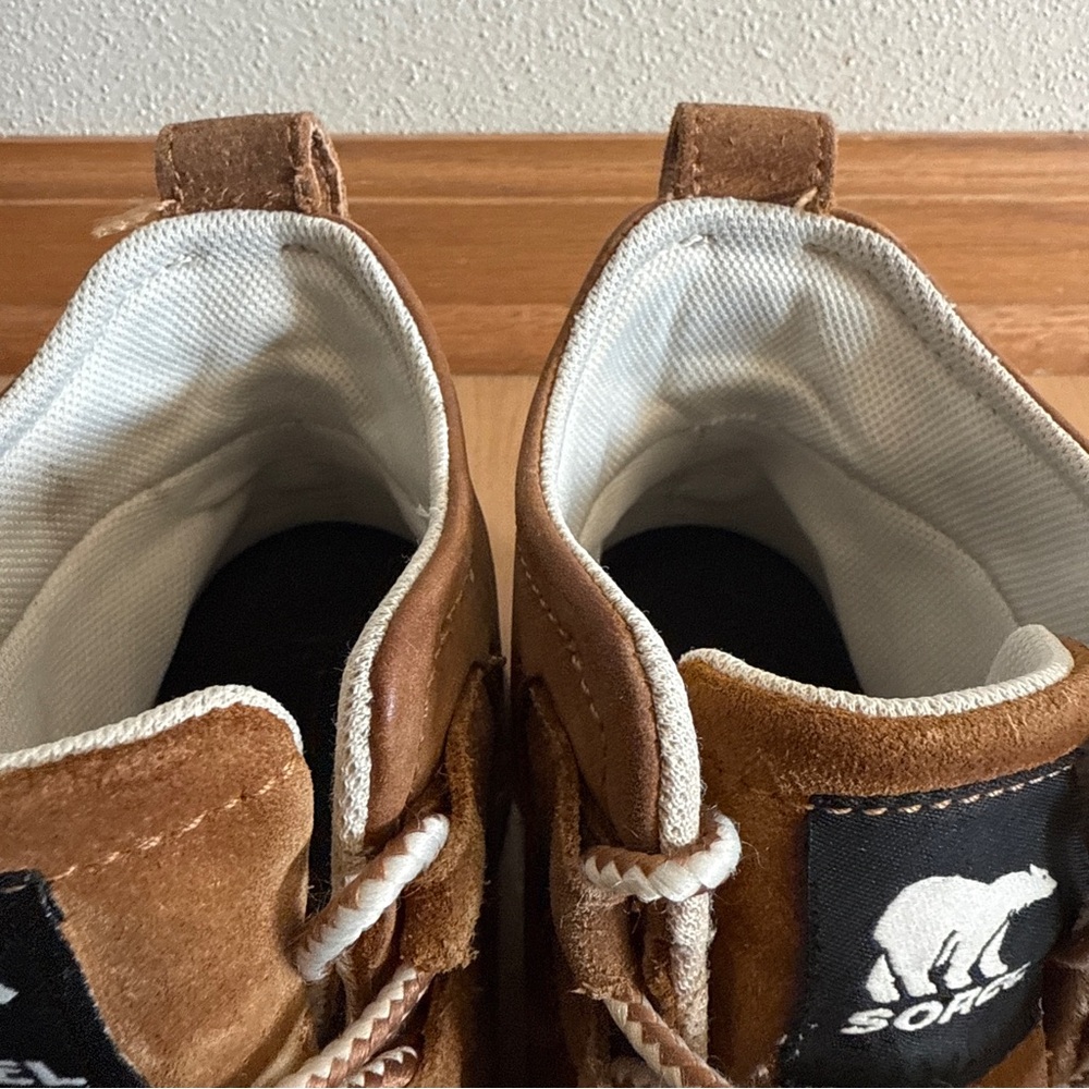Sorel Out N About III Classic Women’s Suede And Rubber Waterproof Boots, Size 8 - Picture 4 of 12